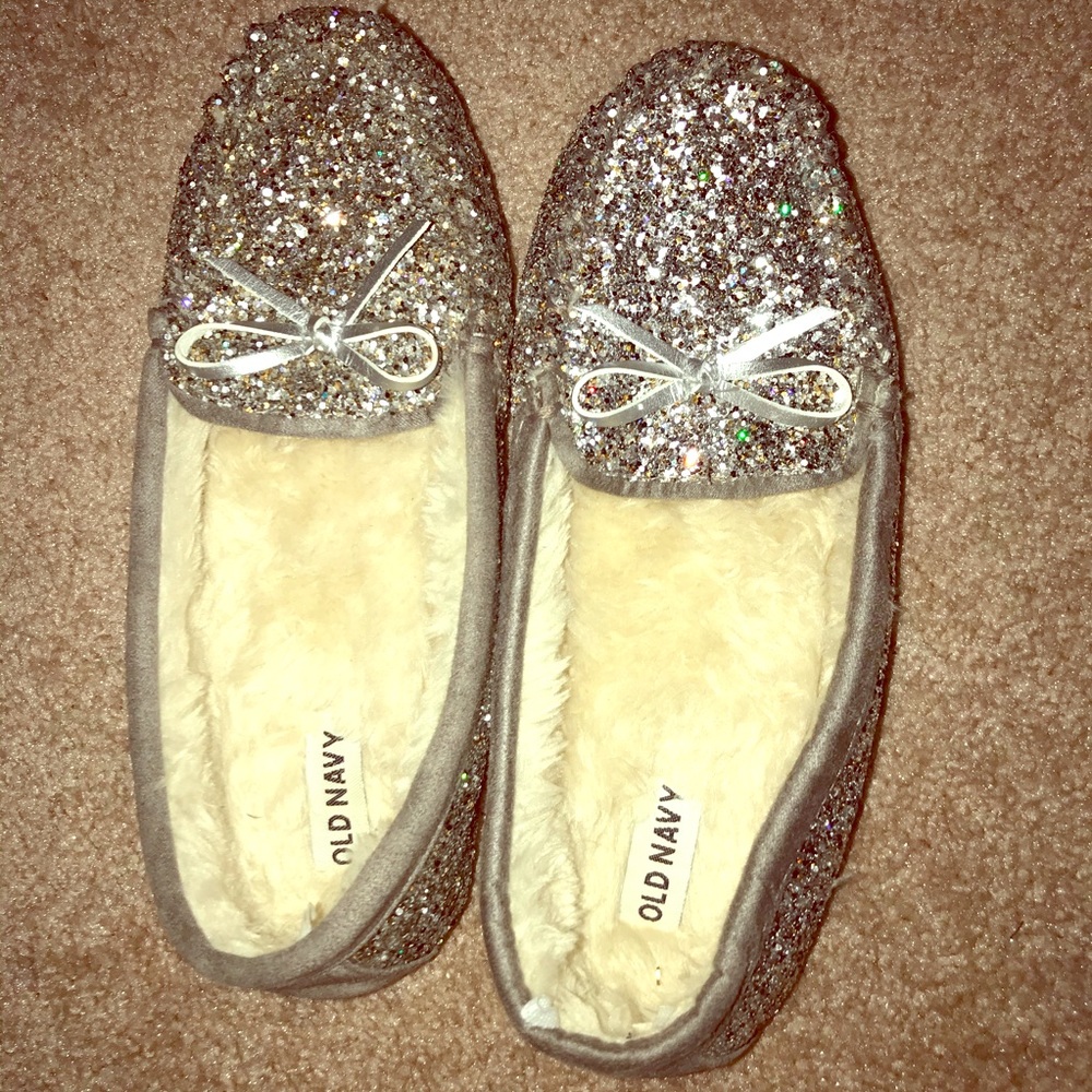 Old Navy Silver Glitter Slippers- Size 8